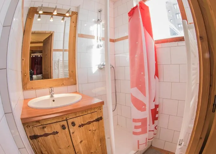 Ski-in Ski-out 218 * 瓦托伦斯